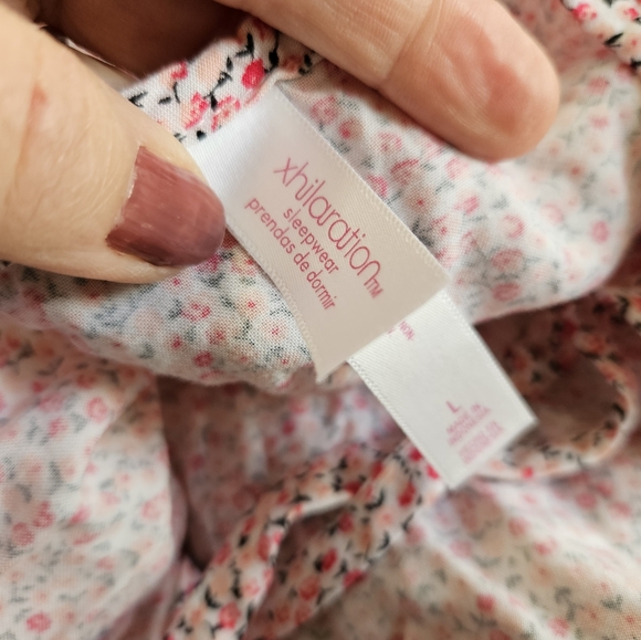 Pink Floral - Picture 3 of 7